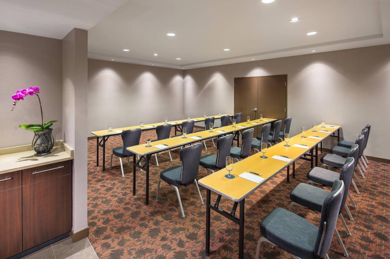 Sheraton Vancouver Airport Hotel Richmond Dış mekan fotoğraf